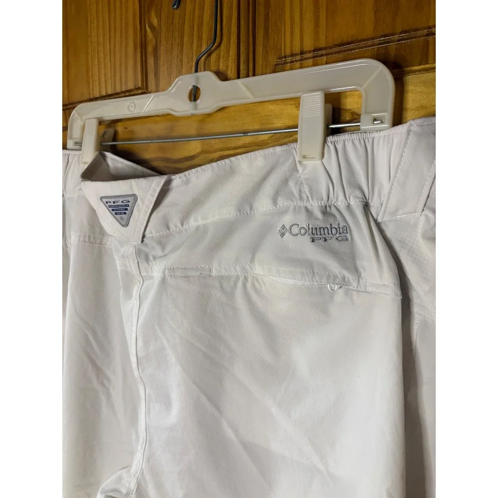Columbia PFG White Fishing Shorts Womens 18W Outdoor Hiking Performance Pockets